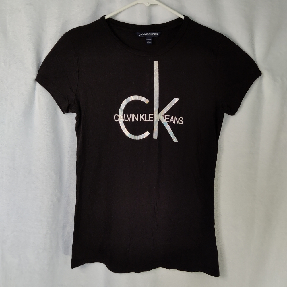 Calvin Klein women's tee shirt